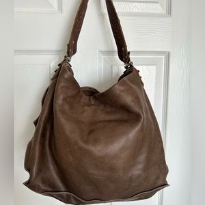 Tylie Malibu Leather Bag